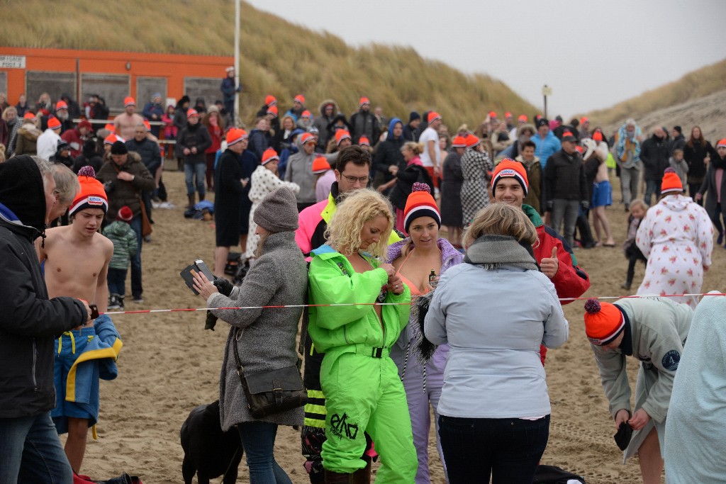 ../Images/Nieuwjaarsduik Nederzandt 2017 009.jpg